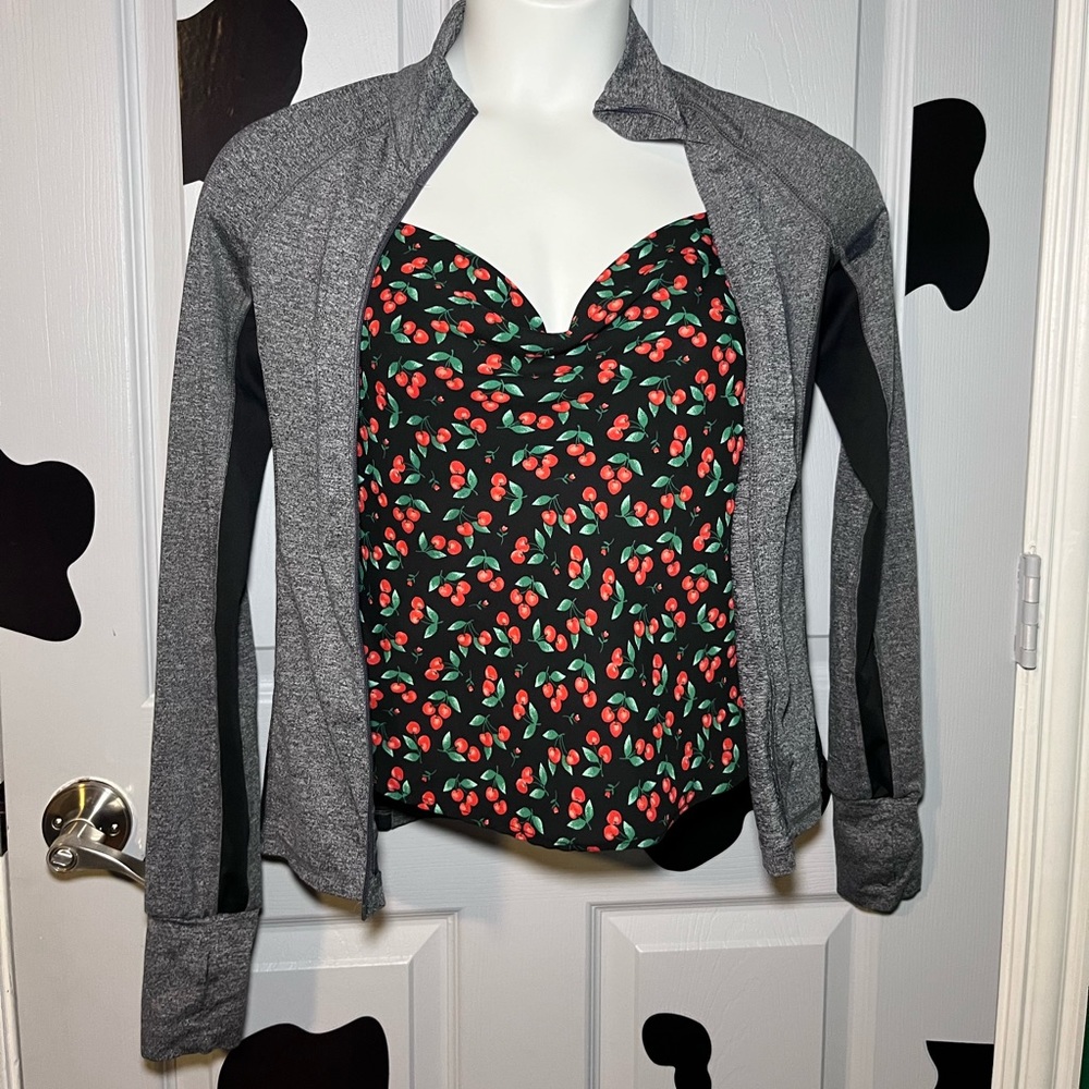 Jacket - Picture 1 of 3